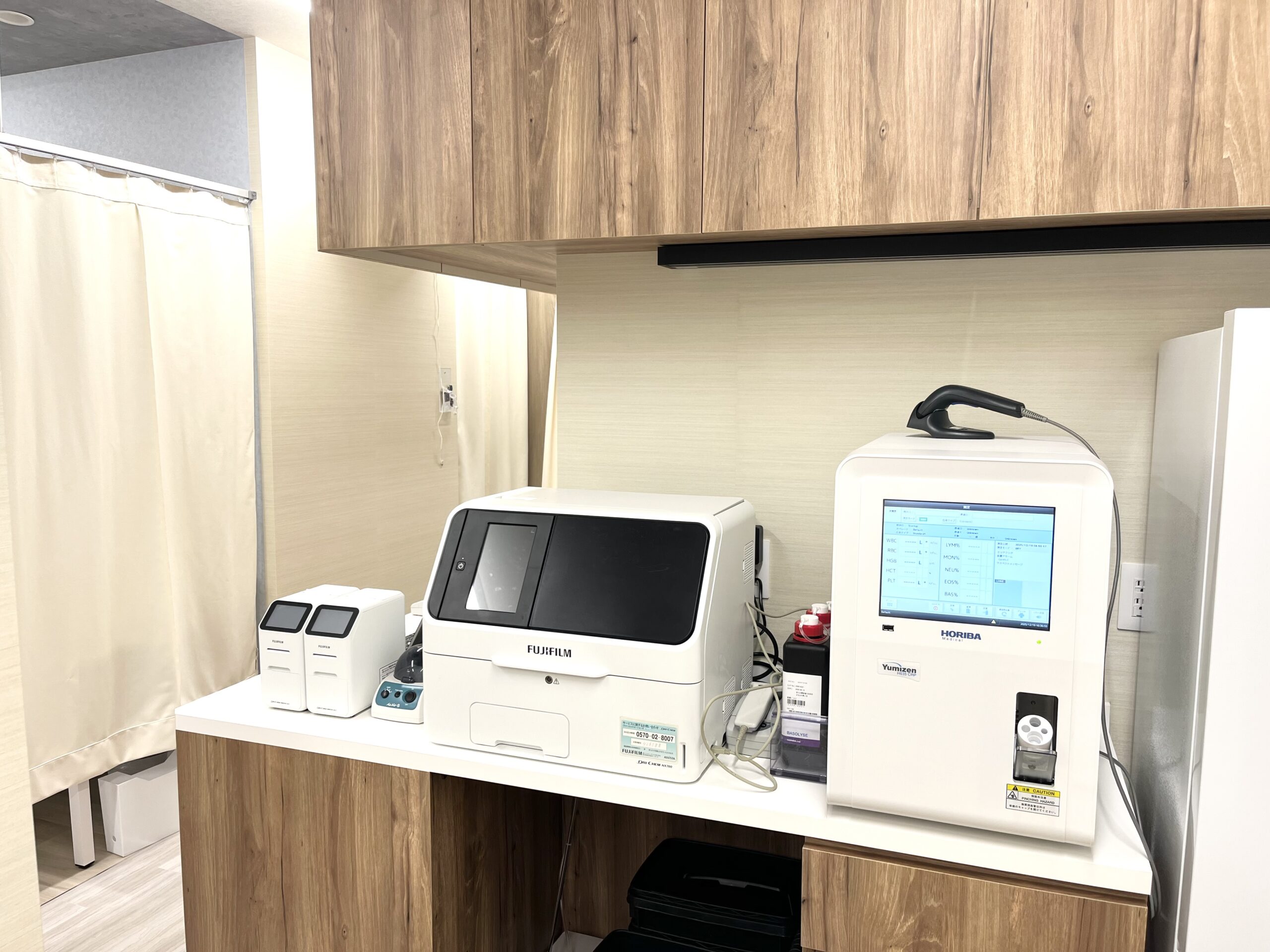 臨床化学自動分析装置・自動血球計数CRP測定装置